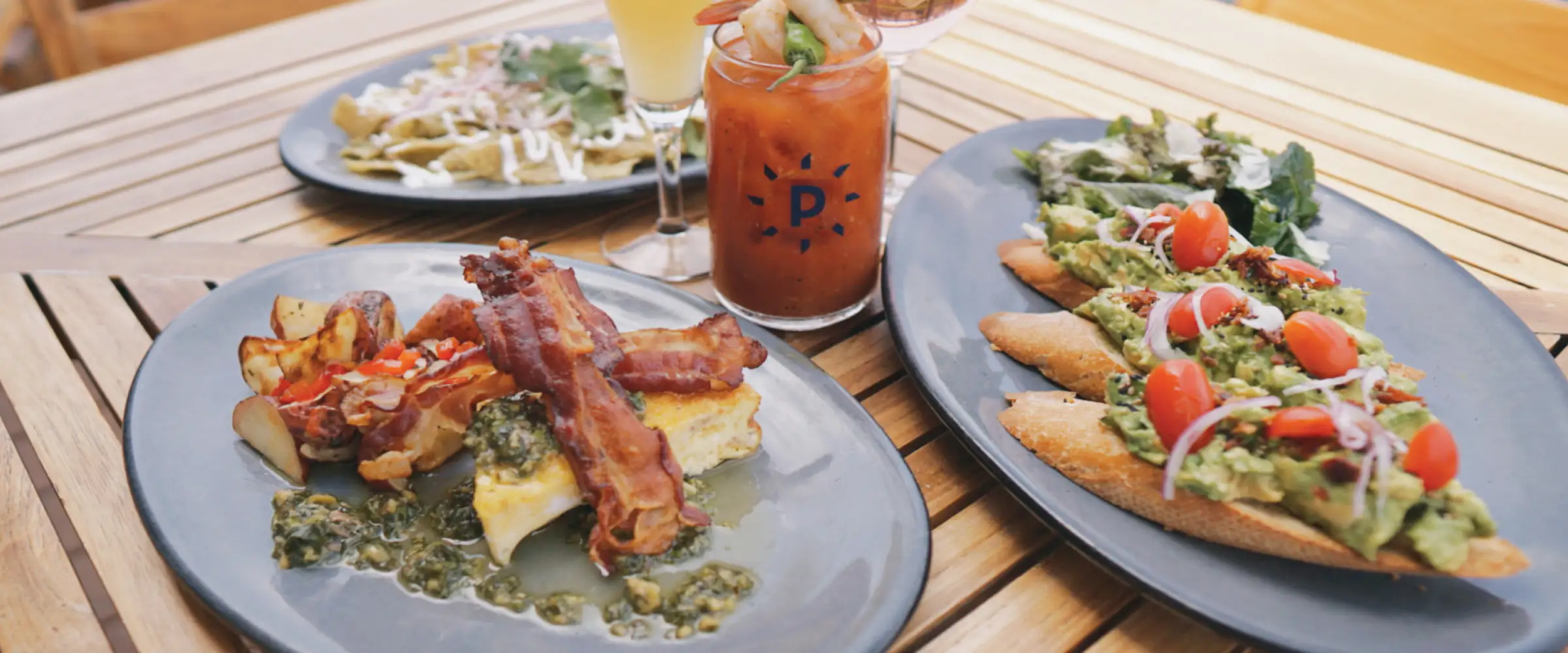 quiche with bacon and bloody mary - Desktop