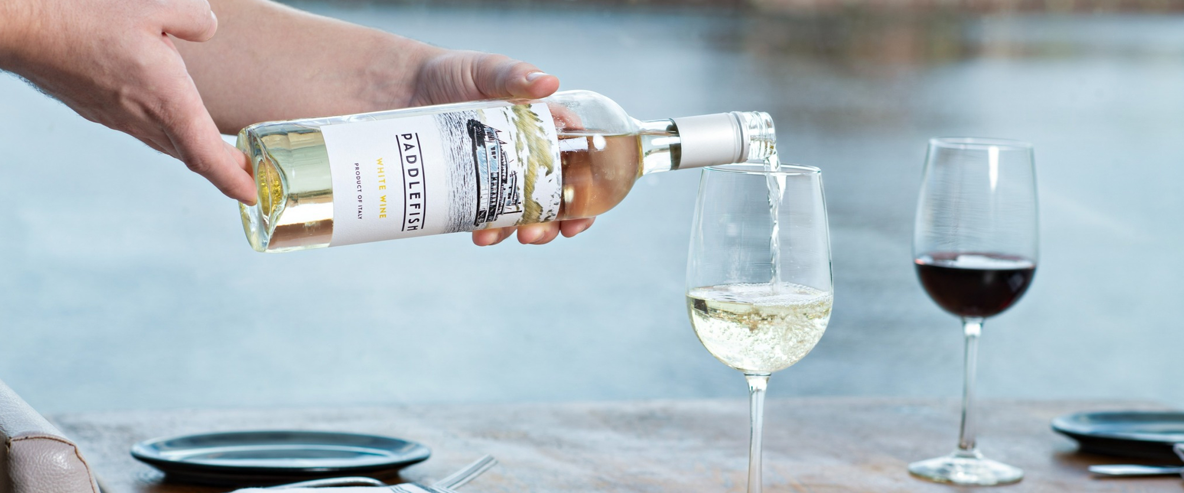 pouring wine - Desktop